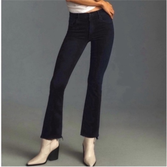 MOTHER Denim - Mother Jeans The Insider Crop Step Fray in Not Guilty